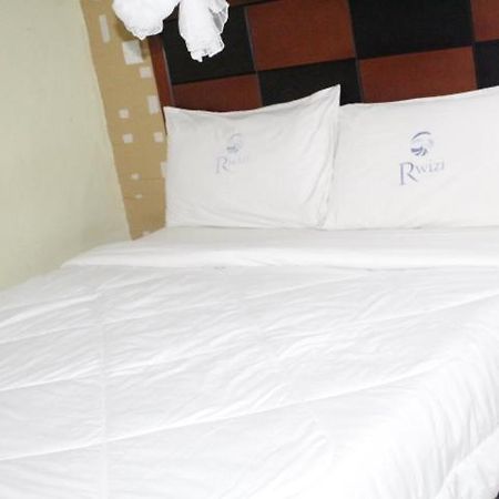 Rwizi View Hotel Mbarara Екстер'єр фото