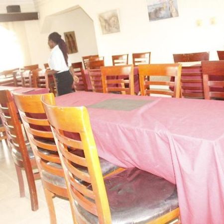 Rwizi View Hotel Mbarara Екстер'єр фото